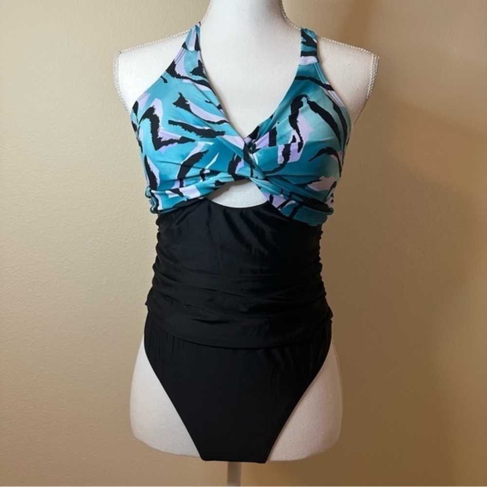 Cupshe One Piece Ruched Crossback Padded Black Zebra Green Medium Swimsuit